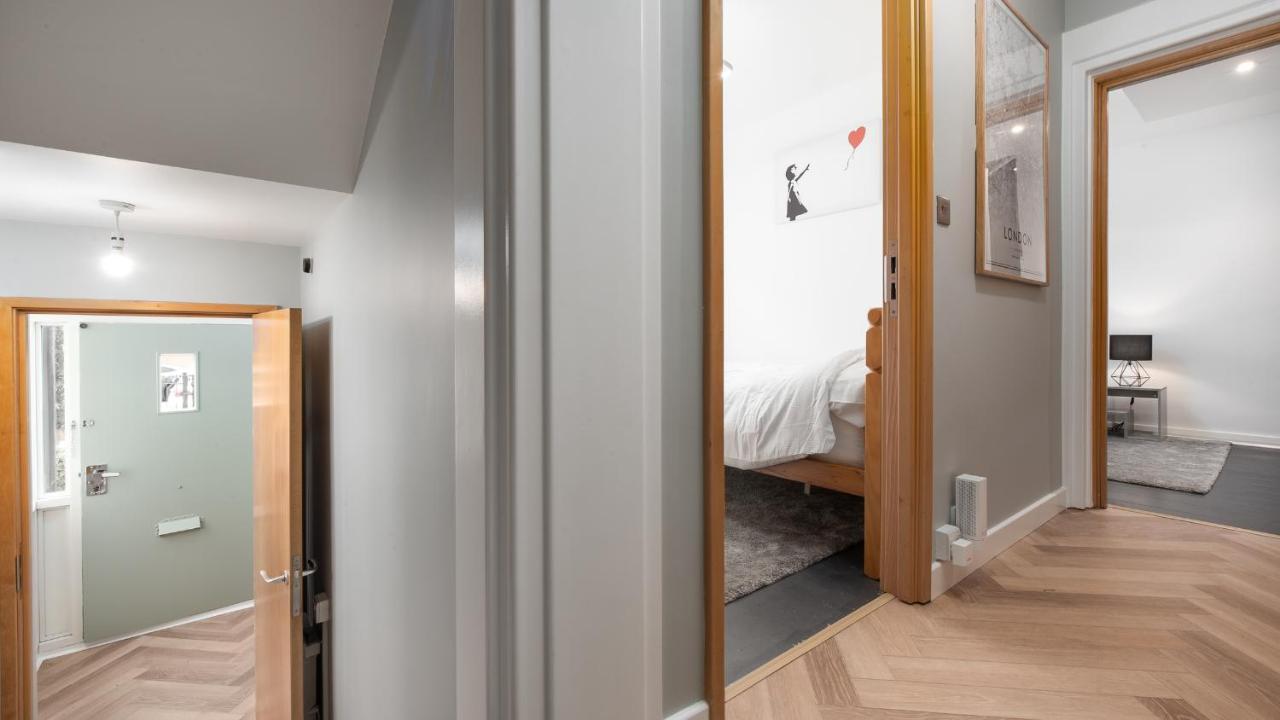 London'S Modern Nuance Apartment - Battersea ภายนอก รูปภาพ