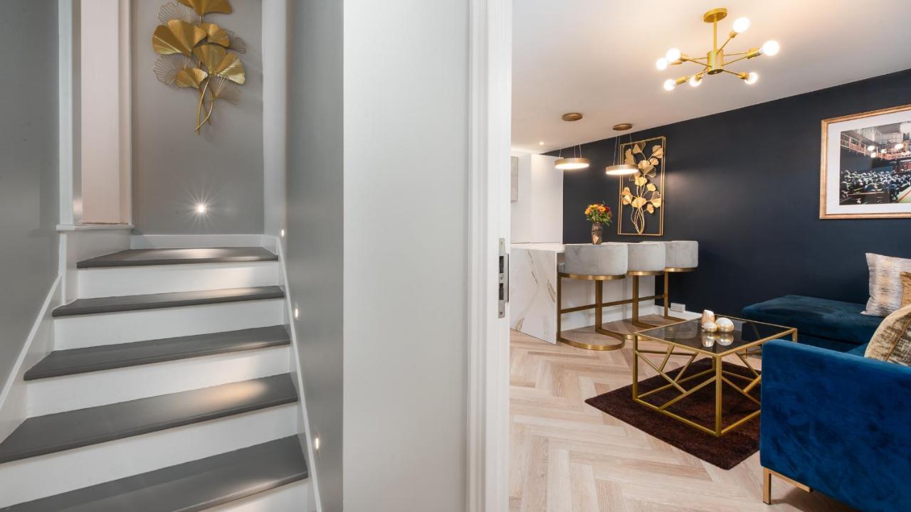 London'S Modern Nuance Apartment - Battersea ภายนอก รูปภาพ
