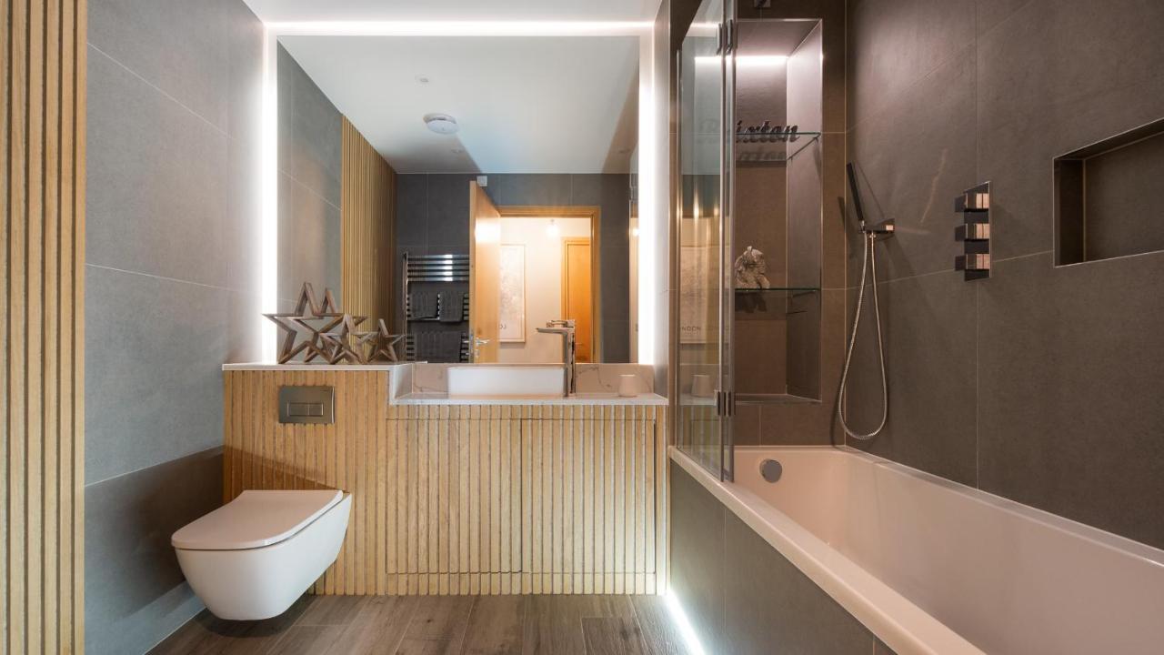 London'S Modern Nuance Apartment - Battersea ภายนอก รูปภาพ