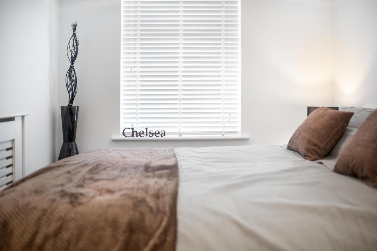 London'S Modern Nuance Apartment - Battersea ภายนอก รูปภาพ